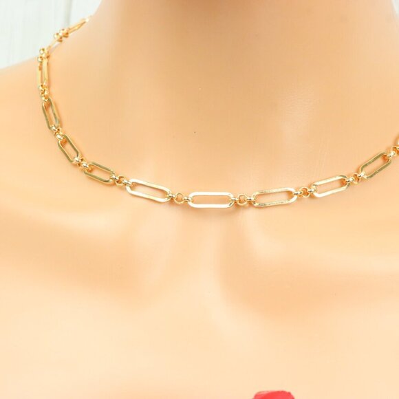 "Minimalist & Elegant Necklace Chain – Perfect for Women & Girls | UNVRC1537 - Picture 4 of 10